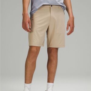 Lululemon Commission short size 34